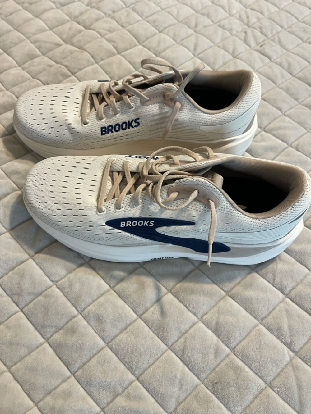 Brand new Brooks - Picture 8 of 8